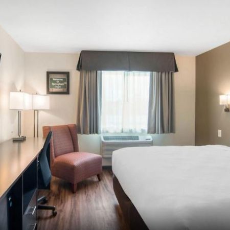 Econo Lodge Inn & Suites Springfield Exterior foto