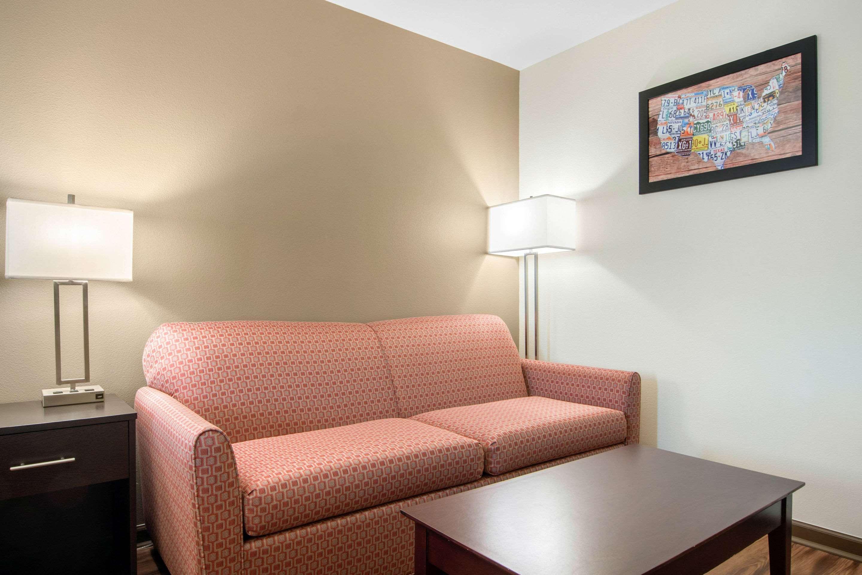 Econo Lodge Inn & Suites Springfield Exterior foto