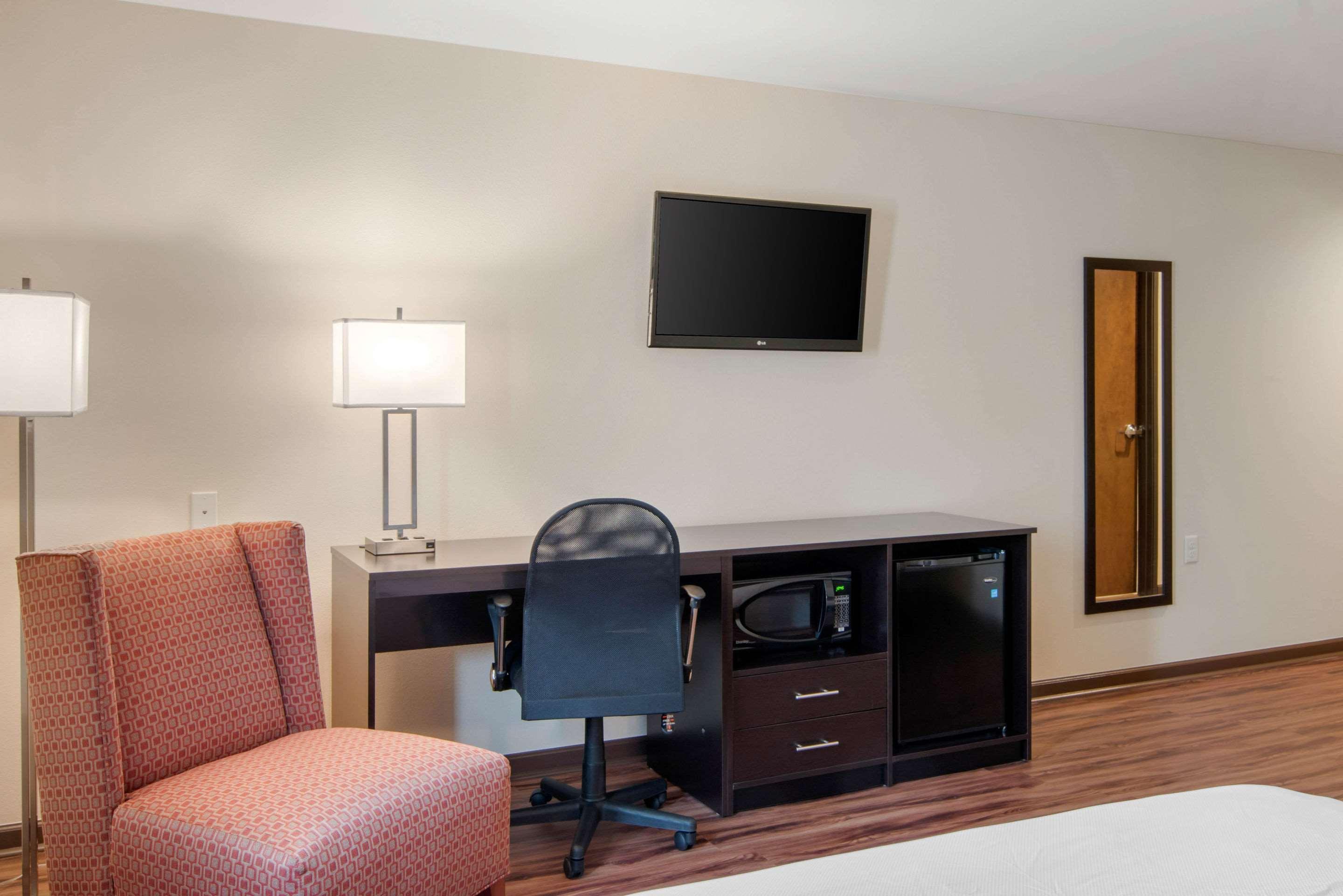 Econo Lodge Inn & Suites Springfield Exterior foto