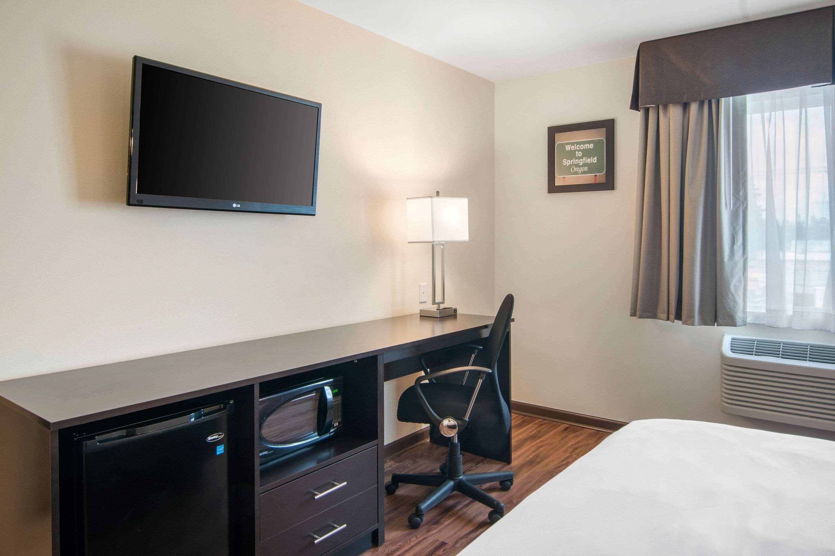 Econo Lodge Inn & Suites Springfield Exterior foto