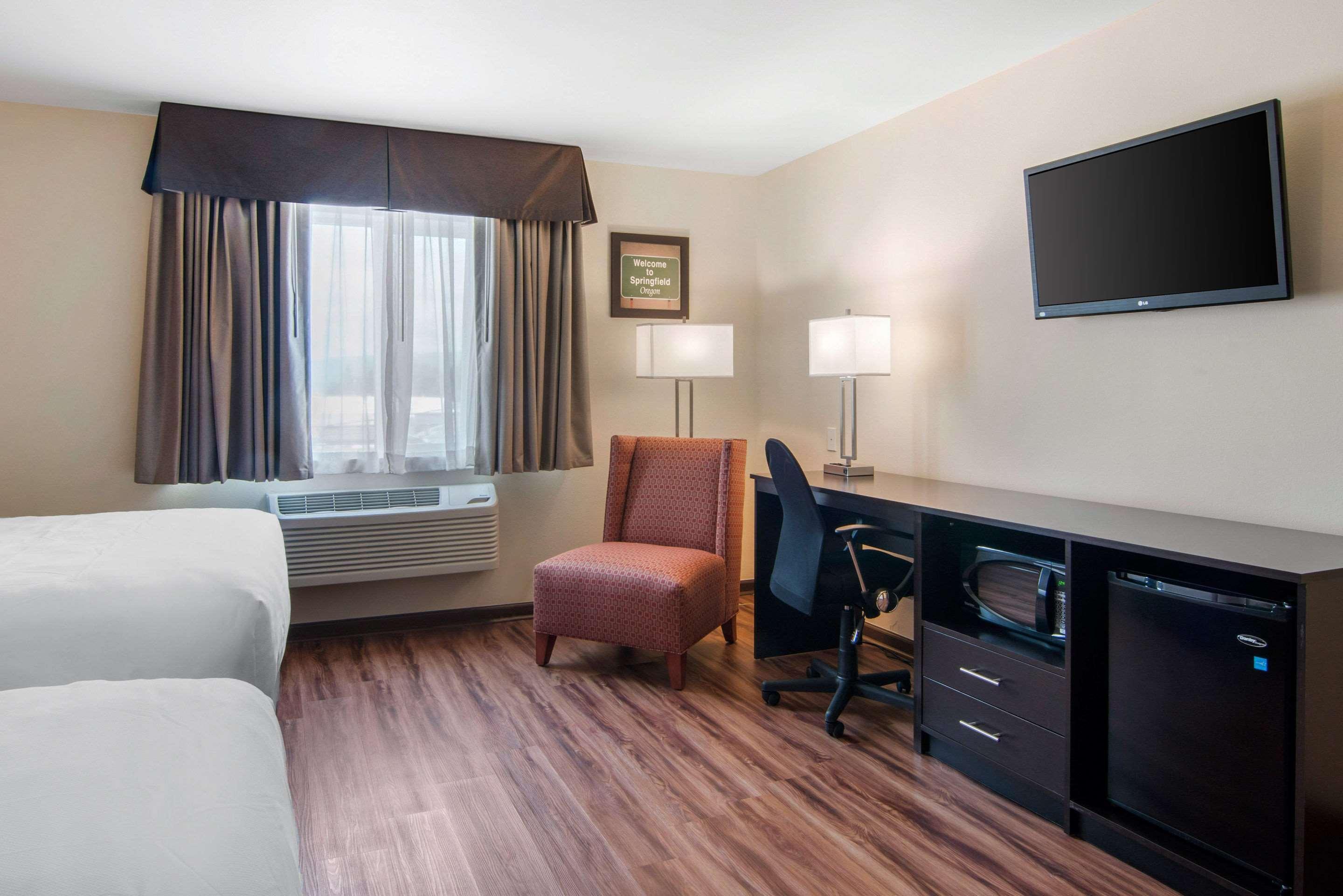 Econo Lodge Inn & Suites Springfield Exterior foto